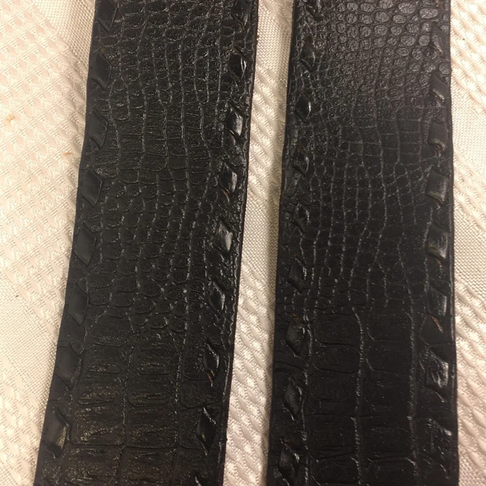 Alligator pattern leather belt w/buckle woven edge